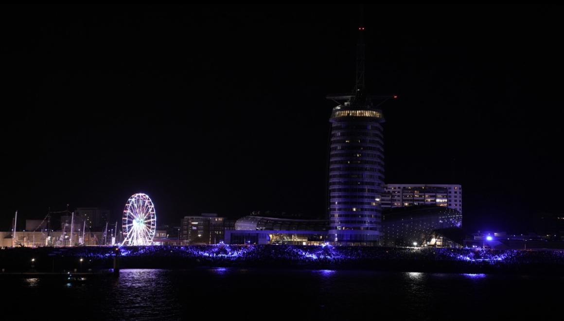 Bremerhaven cityscape at night